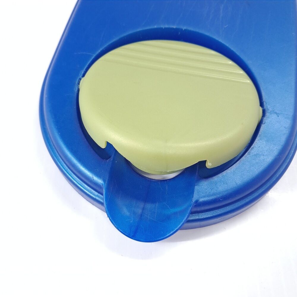 Sterilite 1 Gallon Pitcher Lid 0490 0490N2-C blue green yellow snap top PART - Picture 4 of 9
